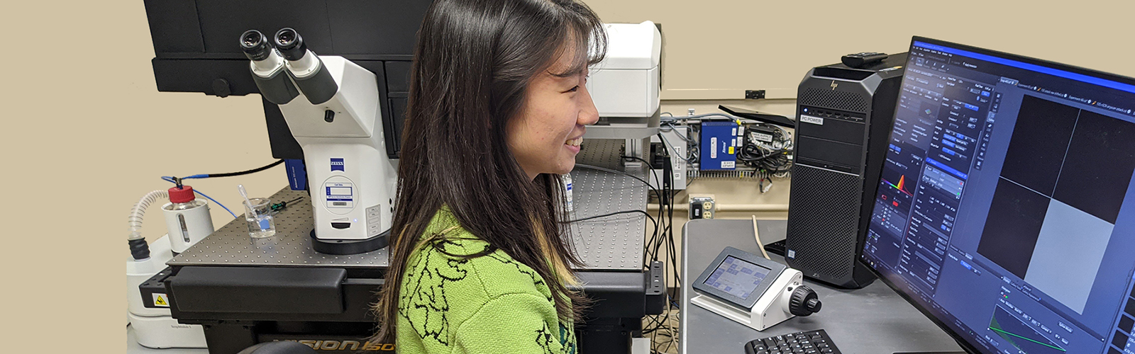 The 980 confocal microscope in the Newcomb Imaging Center.